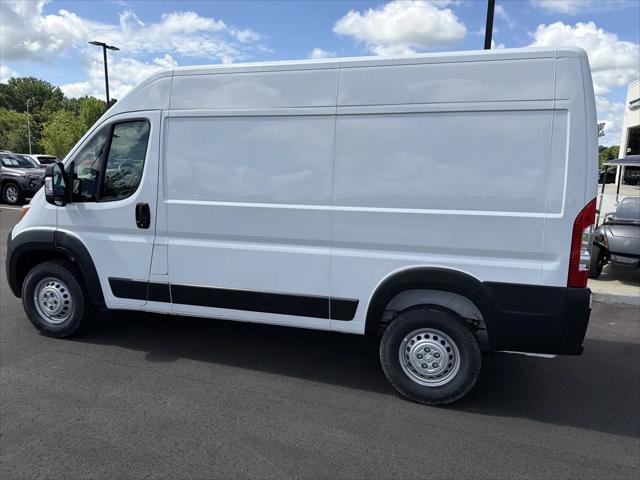 2026 Ram ProMaster Cargo Van Tradesman High Roof 136 WB w/Pass Seat