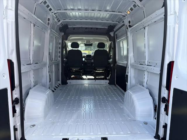 2026 Ram ProMaster Cargo Van Tradesman High Roof 136 WB w/Pass Seat