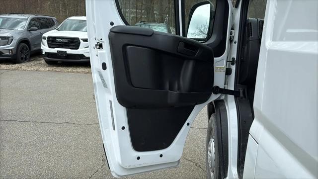 2025 Ram ProMaster 2500 Cargo Van Tradesman Low Roof 136" WB w/Pass Seat