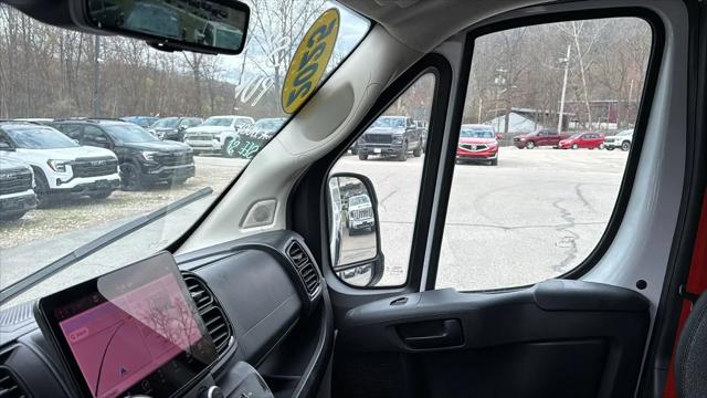 2025 Ram ProMaster 2500 Cargo Van Tradesman Low Roof 136" WB w/Pass Seat