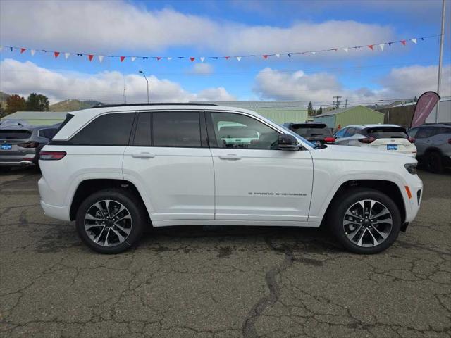 2025 Jeep Grand Cherokee Overland 4x4