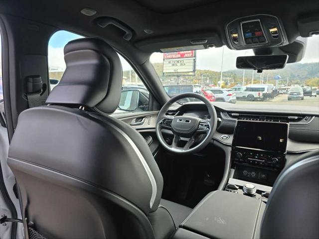 2025 Jeep Grand Cherokee Overland 4x4