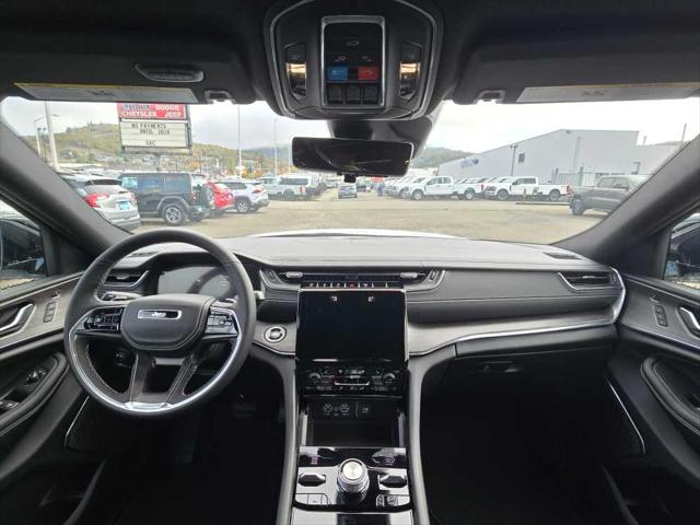 2025 Jeep Grand Cherokee Overland 4x4