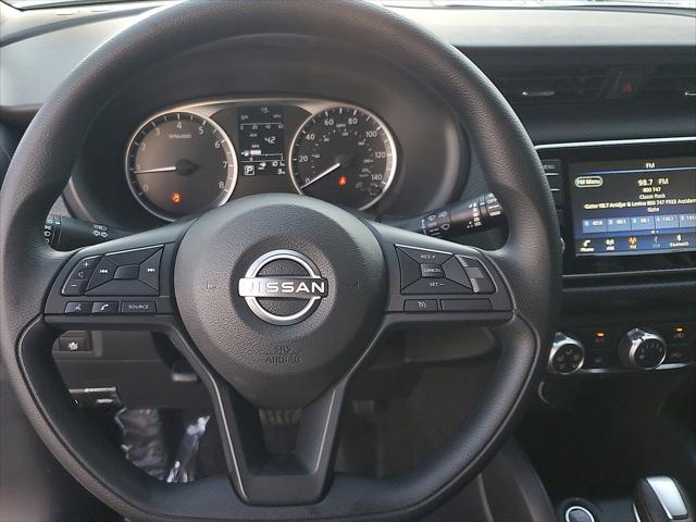 2025 Nissan Kicks S