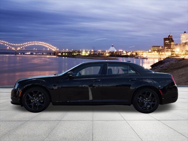 2022 Chrysler 300 S