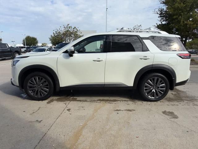 2023 Nissan Pathfinder SL FWD