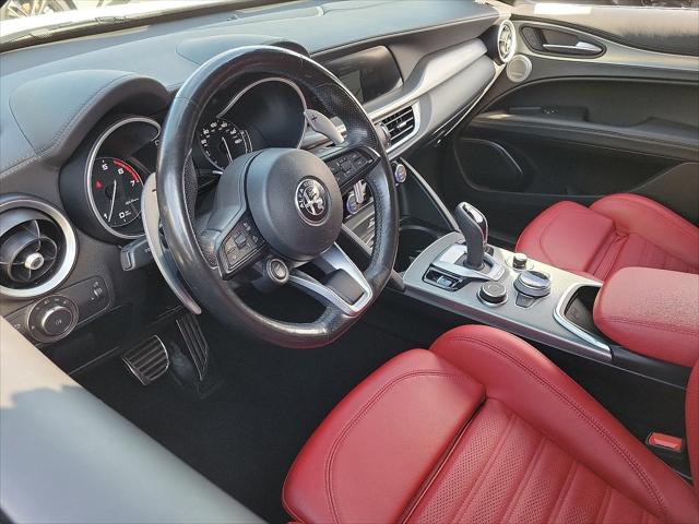 2022 Alfa Romeo Stelvio Veloce Ti AWD 2022 Alfa Romeo Stelvio Veloce Ti AWD
