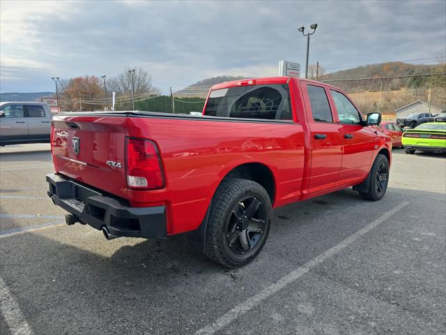 2017 RAM 1500 Express Quad Cab 4x4 64 Box