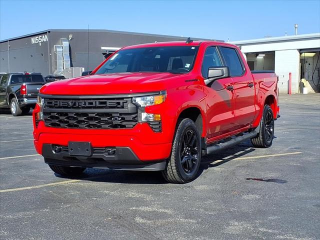 2022 Chevrolet Silverado 1500 4WD Crew Cab Short Bed Custom 2022 Chevrolet Silverado 1500 4WD Crew Cab Short Bed Custom