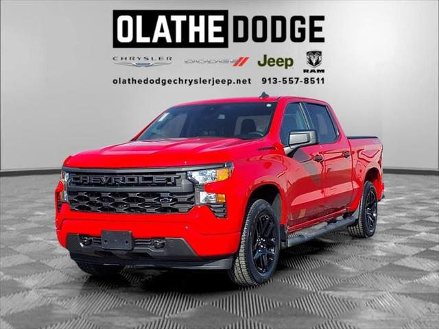 2022 Chevrolet Silverado 1500 4WD Crew Cab Short Bed Custom 2022 Chevrolet Silverado 1500 4WD Crew Cab Short Bed Custom