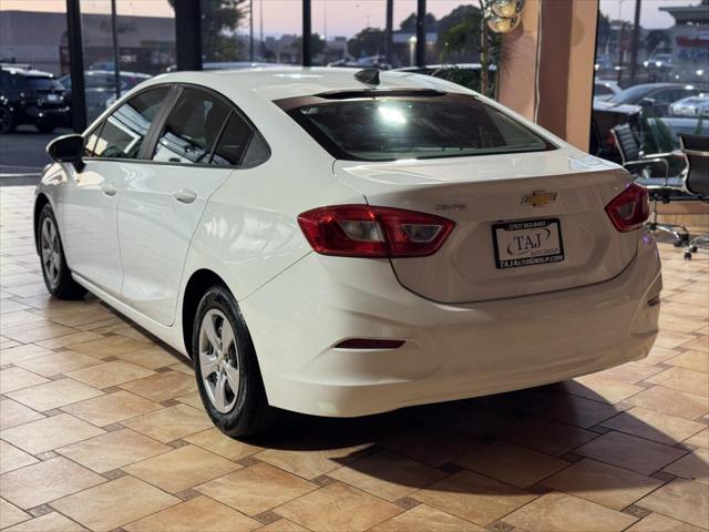 2017 Chevrolet Cruze LS Auto