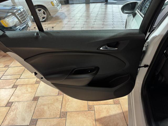 2017 Chevrolet Cruze LS Auto