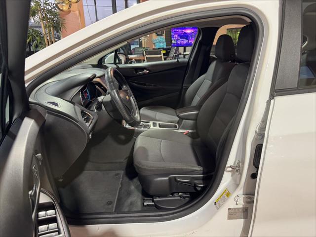 2017 Chevrolet Cruze LS Auto