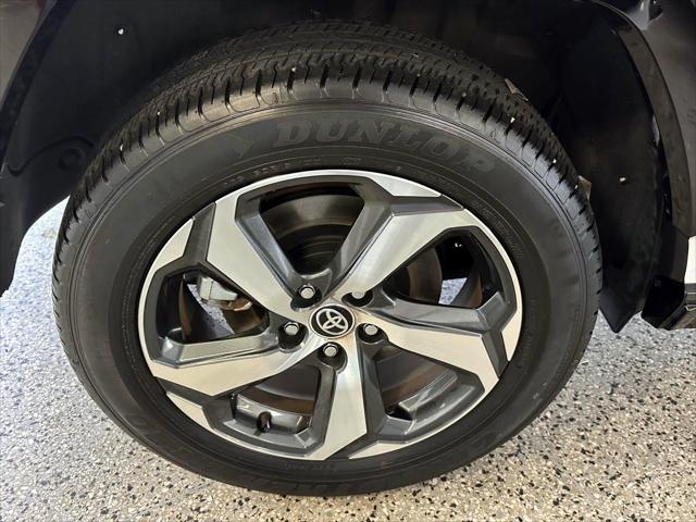 2023 Toyota RAV4 Prime SE [17]