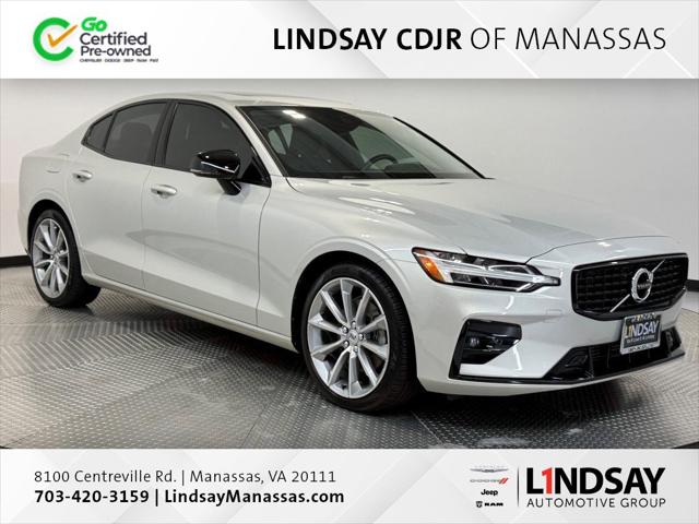 2021 Volvo S60 T5 Momentum