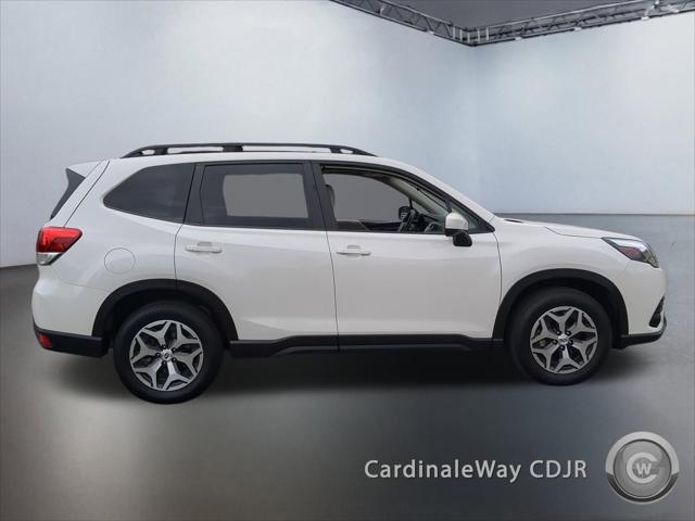 2023 Subaru Forester Premium 2023 Subaru Forester Premium