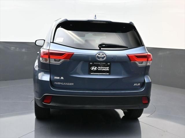 2019 Toyota Highlander SE