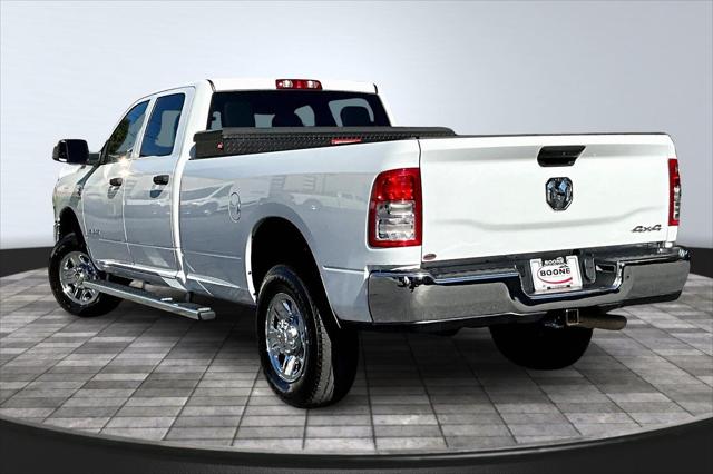 2022 RAM 3500 Tradesman Crew Cab 4x4 8 Box