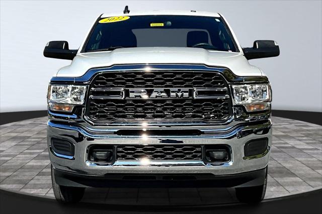2022 RAM 3500 Tradesman Crew Cab 4x4 8 Box