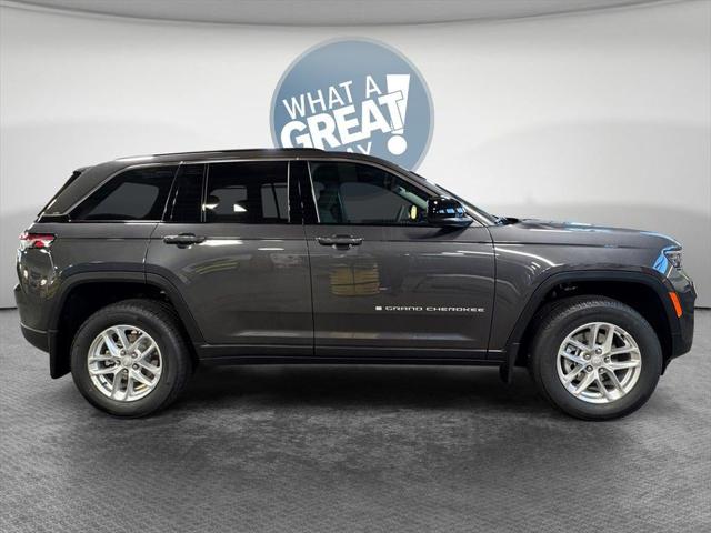 2025 Jeep Grand Cherokee GRAND CHEROKEE LAREDO X 4X4 2025 Jeep Grand Cherokee GRAND CHEROKEE LAREDO X 4X4