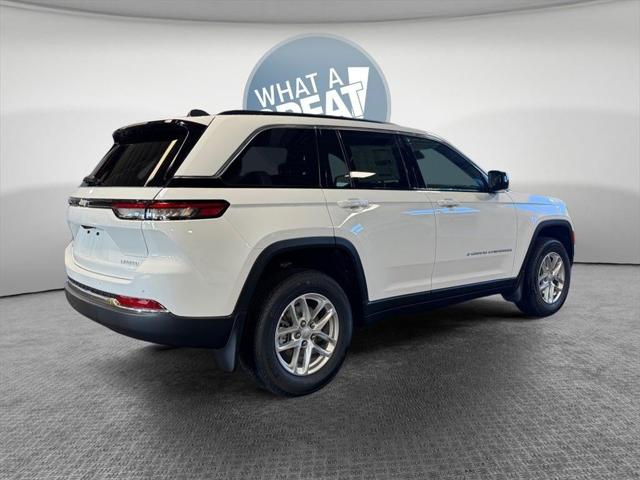 2025 Jeep Grand Cherokee GRAND CHEROKEE LAREDO X 4X4 2025 Jeep Grand Cherokee GRAND CHEROKEE LAREDO X 4X4