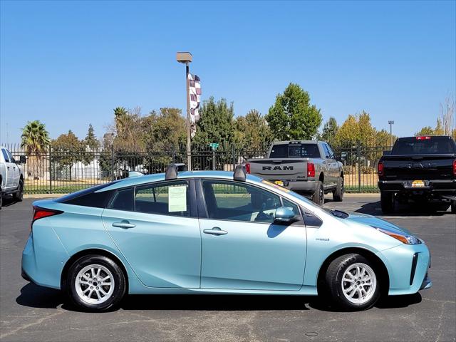 2022 Toyota Prius LE