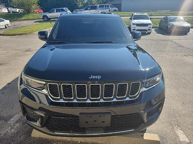 2023 Jeep Grand Cherokee Laredo 4x4 2023 Jeep Grand Cherokee Laredo 4x4