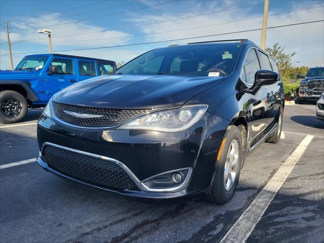 2017 Chrysler Pacifica Touring-L Plus