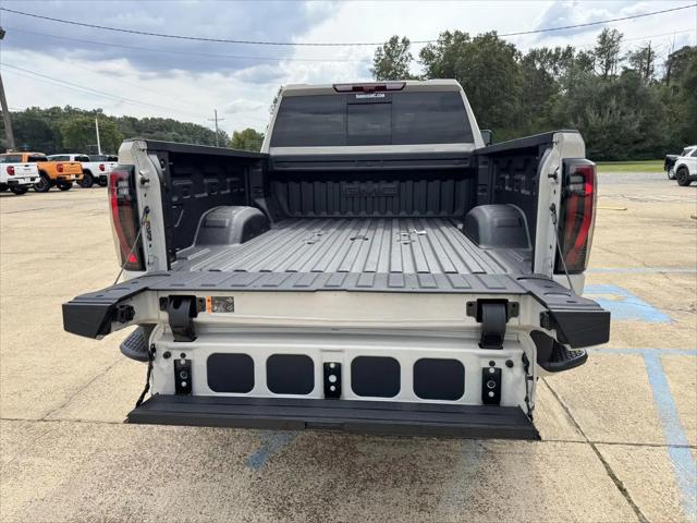 2026 GMC Sierra 2500HD Crew Cab, Standard Bed, AT4, 4WD
