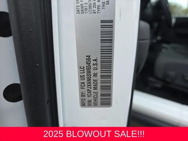2025 Jeep Wrangler 2-Door Willys 4x4