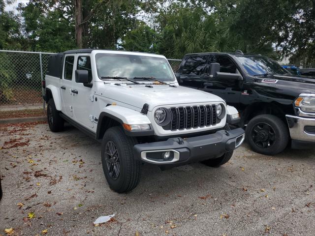 2024 Jeep Gladiator Sport S