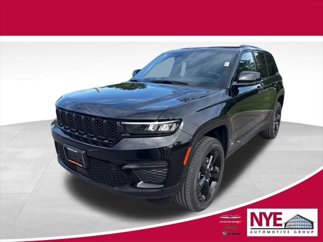 2025 Jeep Grand Cherokee GRAND CHEROKEE ALTITUDE 4X4