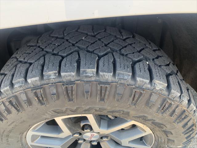 2022 GMC Canyon 4WD Crew Cab Short Box AT4 - Leather