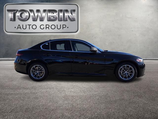 2018 Alfa Romeo Giulia AWD 2018 Alfa Romeo Giulia AWD