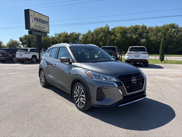 2022 Nissan Kicks SV Xtronic CVT