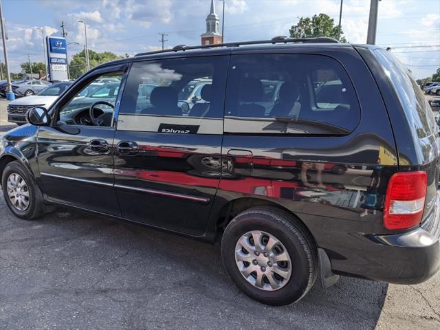 2005 Kia Sedona LX