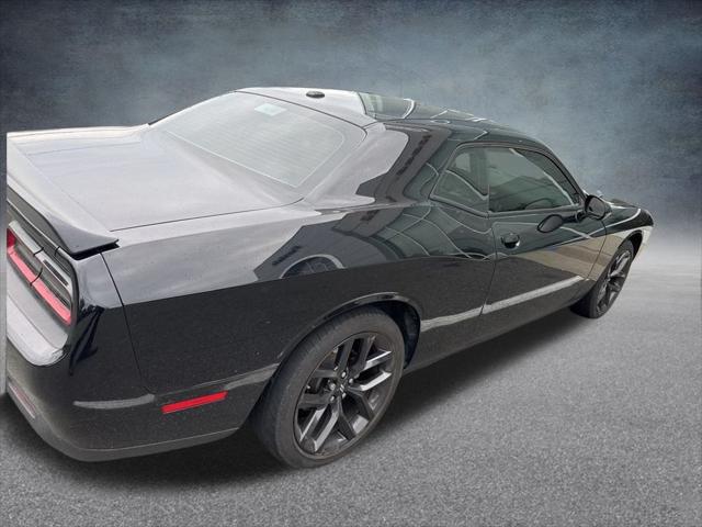 2022 Dodge Challenger SXT