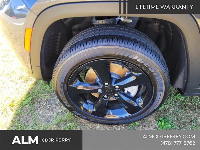 2025 Jeep Grand Cherokee L Altitude X 4x4