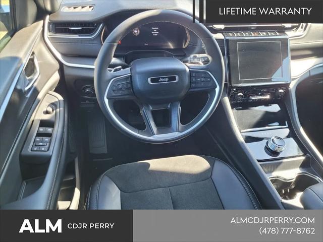 2025 Jeep Grand Cherokee L Altitude X 4x4