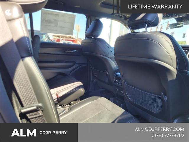2025 Jeep Grand Cherokee L Altitude X 4x4