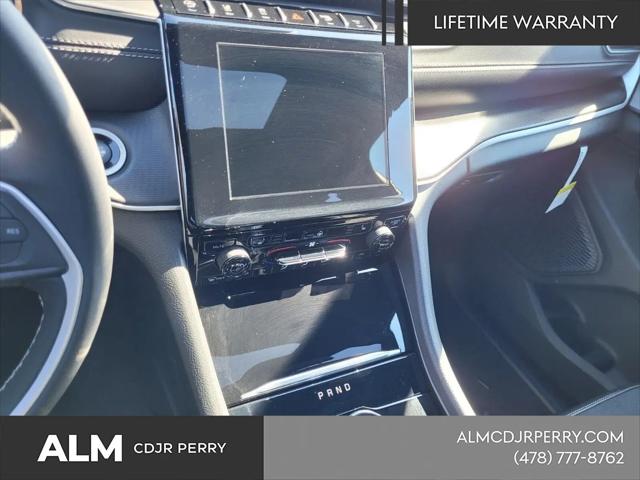 2025 Jeep Grand Cherokee L Altitude X 4x4