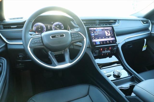 2025 Jeep Grand Cherokee GRAND CHEROKEE LIMITED 4X4 2025 Jeep Grand Cherokee GRAND CHEROKEE LIMITED 4X4