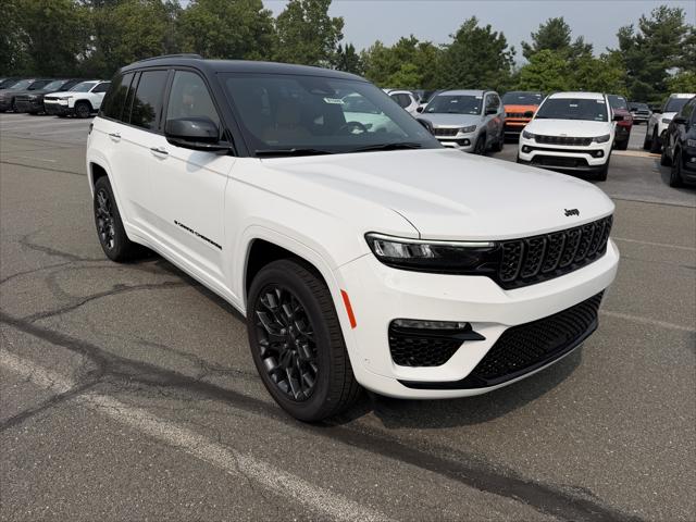 2025 Jeep Grand Cherokee GRAND CHEROKEE SUMMIT RESERVE 4X4