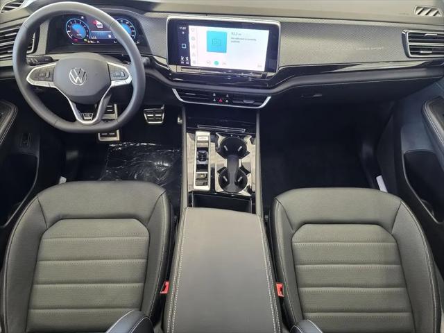 2026 Volkswagen Atlas Cross Sport SEL R-Line Black