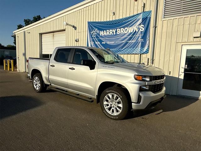 2021 Chevrolet Silverado 1500 4WD Crew Cab Short Bed Custom 2021 Chevrolet Silverado 1500 4WD Crew Cab Short Bed Custom