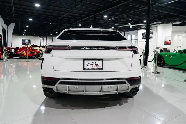 2019 Lamborghini Urus Standard