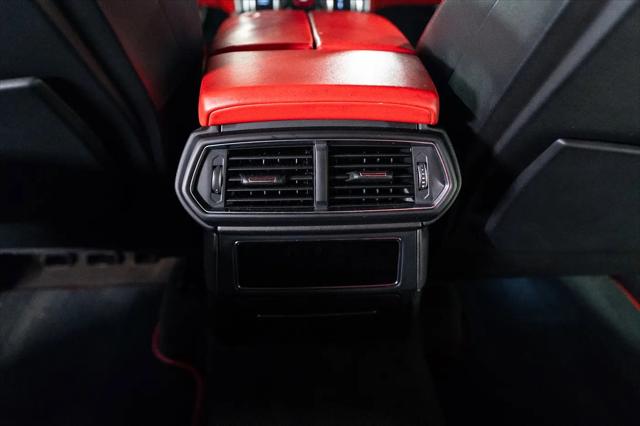2019 Lamborghini Urus Standard