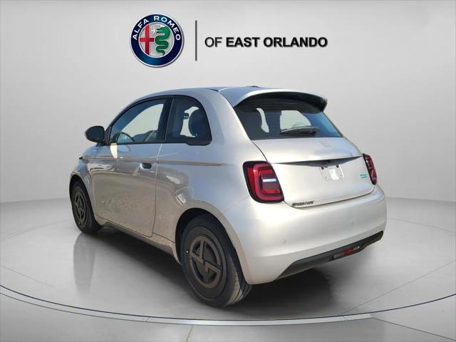 2025 Fiat 500e Giorgio Armani FWD