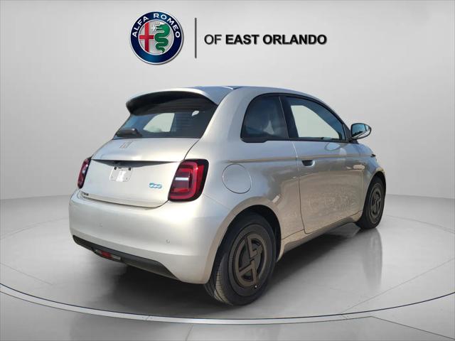 2025 Fiat 500e Giorgio Armani FWD