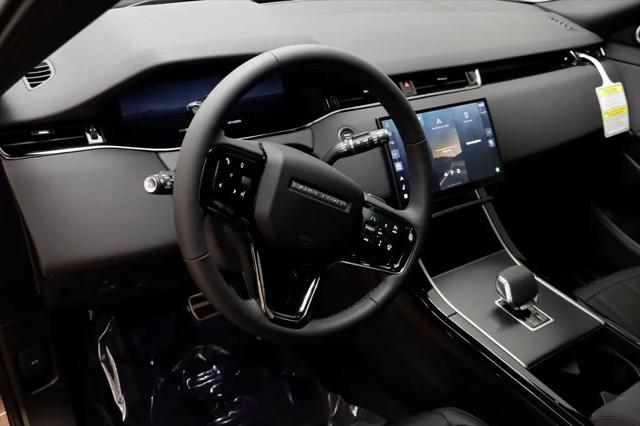 2026 Land Rover Range Rover Evoque Dynamic SE